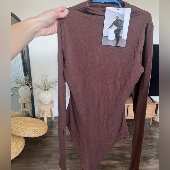 Naked wardrobe brown bodysuit - Picture 2 of 8